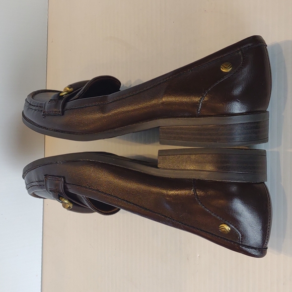 LifeStride Soft System "Kissed" Loafer Wine with Bit detail. - Picture 9 of 12